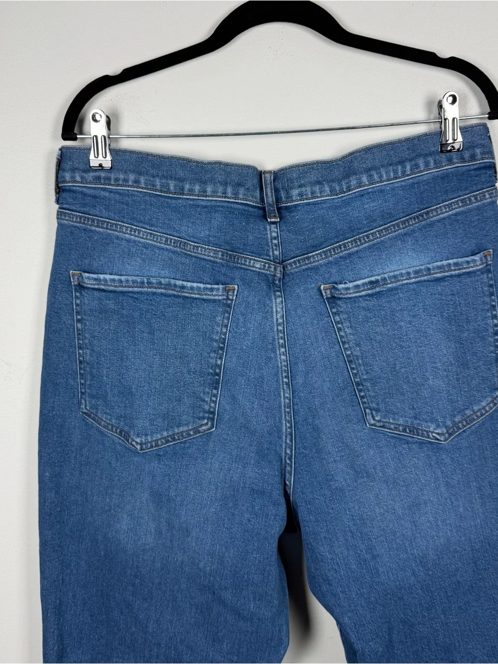 Express Mom Jeans Super High Rise Raw Hem Blue Denim Medium Wash Stretch Size 14